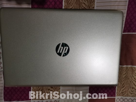 HP Pavilion 15-cc154TX 8th Gen i7 8GB Graphics WIN 10 Laptop